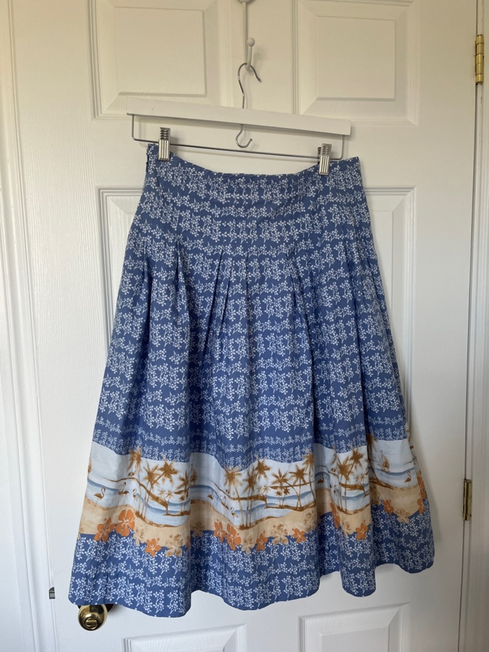 Liz Claiborne Blue Floral Border Midi Skirt with Tan Accent - Picture 6 of 7